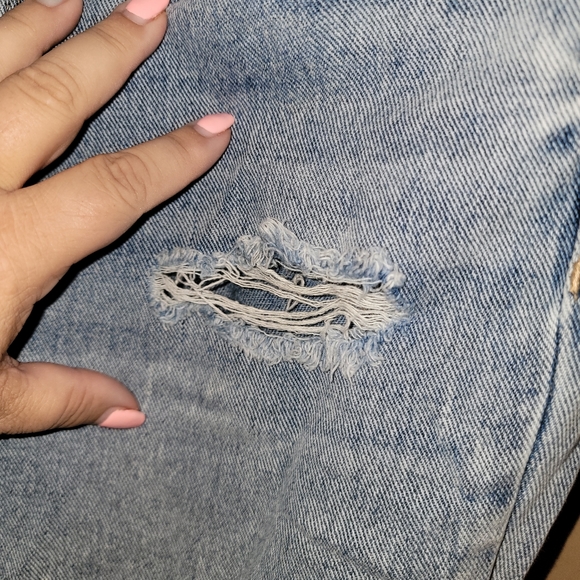 Misses sz 30 Pacsun Mom Capris Cropped Jeans Cute Distressed - Picture 3 of 12